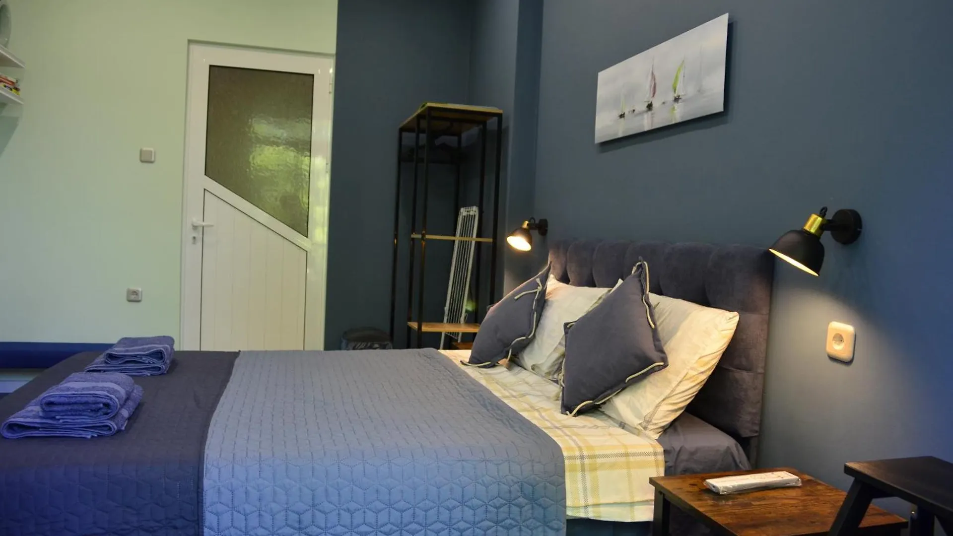 Sea Vibes Apartment - Free Public Parking, Wifi, Cable & Smart Tv, 0,9 Km To Beach Varna