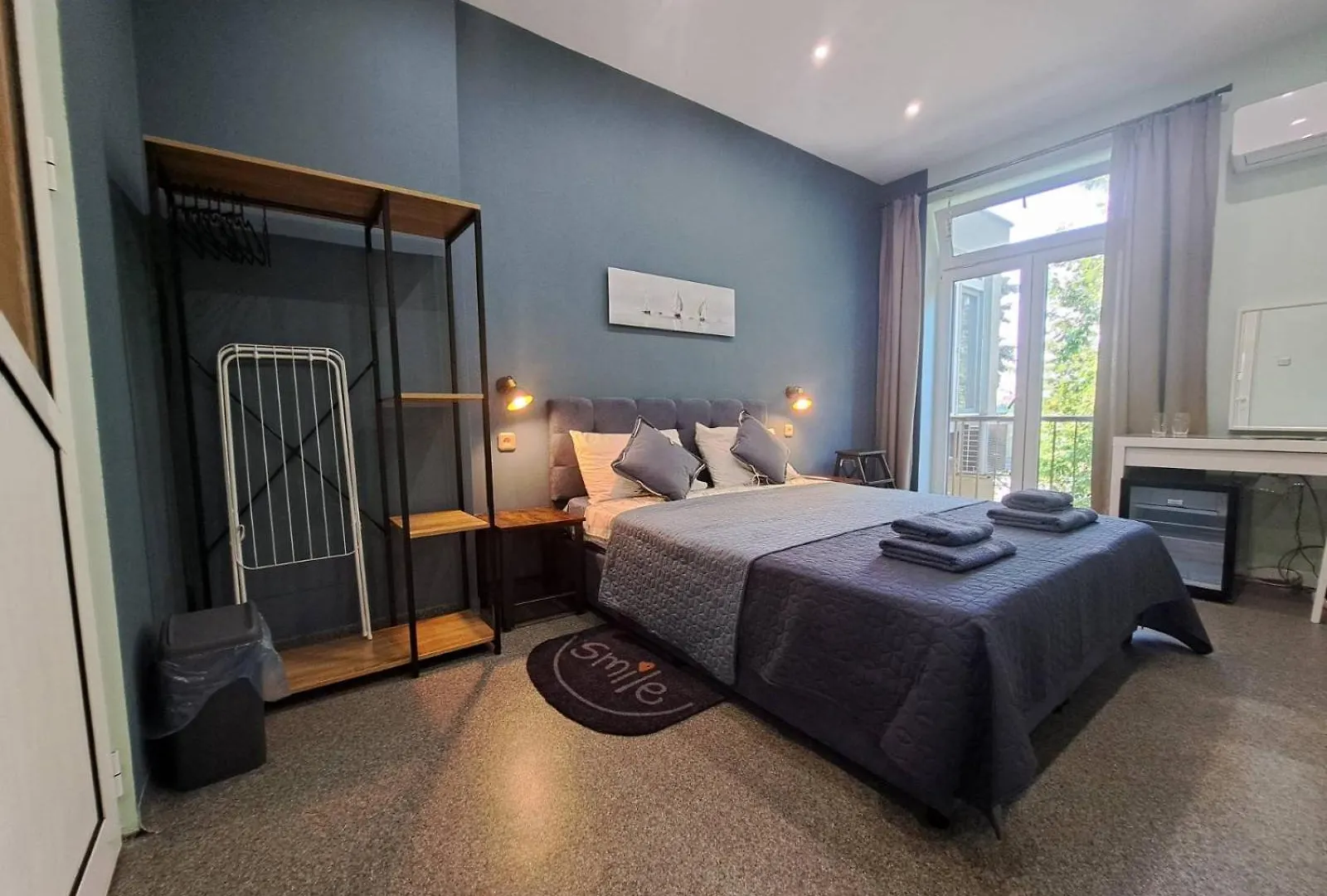 Sea Vibes Apartment - Free Public Parking, Wifi, Cable & Smart Tv, 0,9 Km To Beach Varna