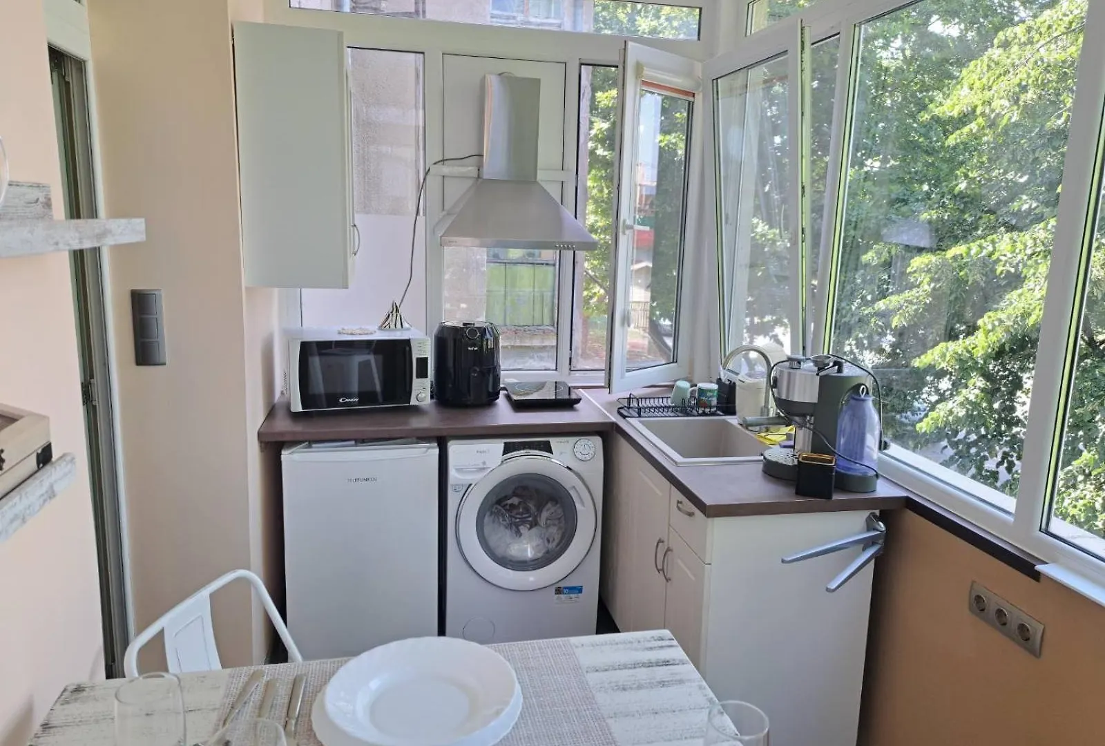 Sea Vibes Apartment - Free Public Parking, Wifi, Cable & Smart Tv, 0,9 Km To Beach Varna 0*,